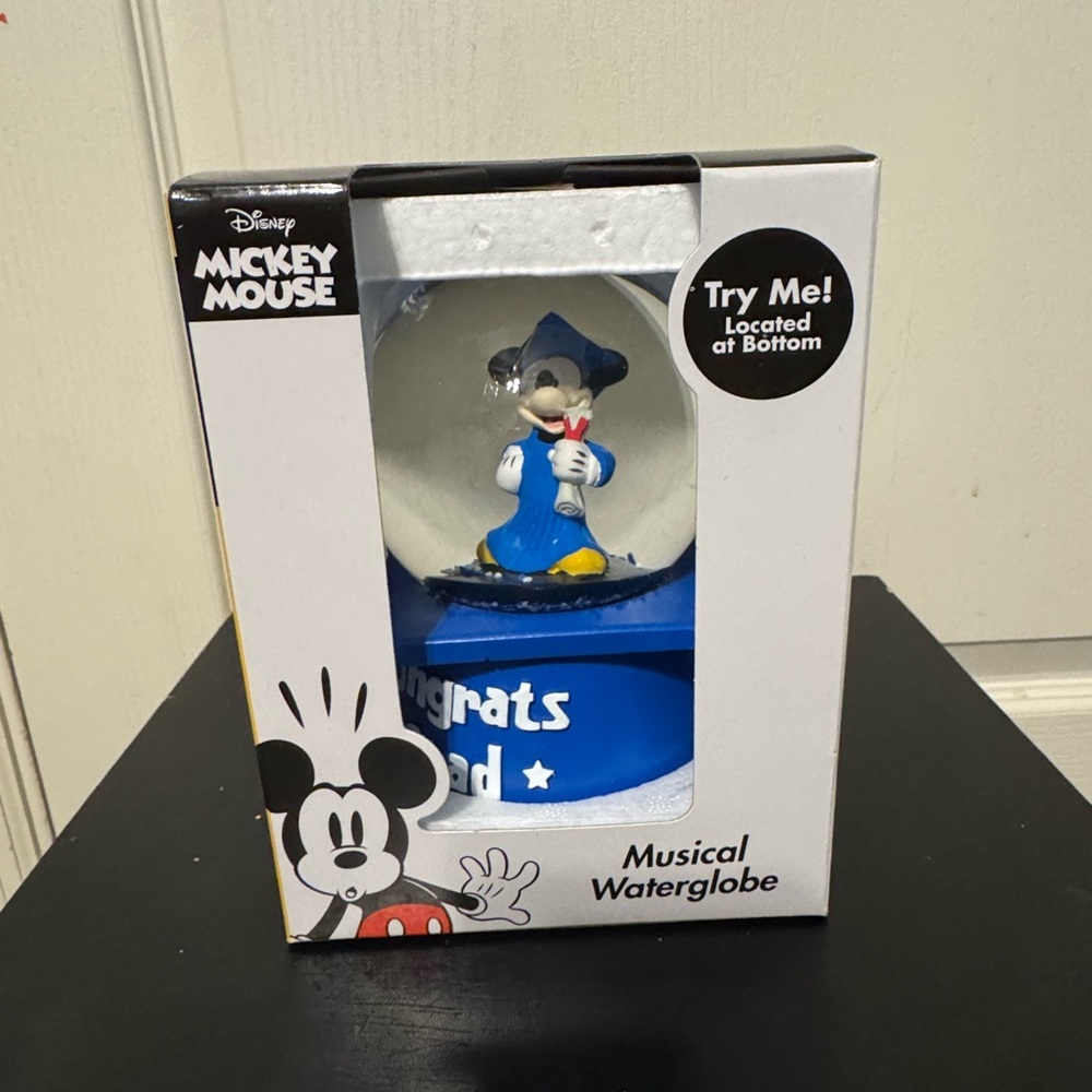 NWT Disney Mickey Mouse "Congrats Grad" Musical Waterglobe. Any year.
